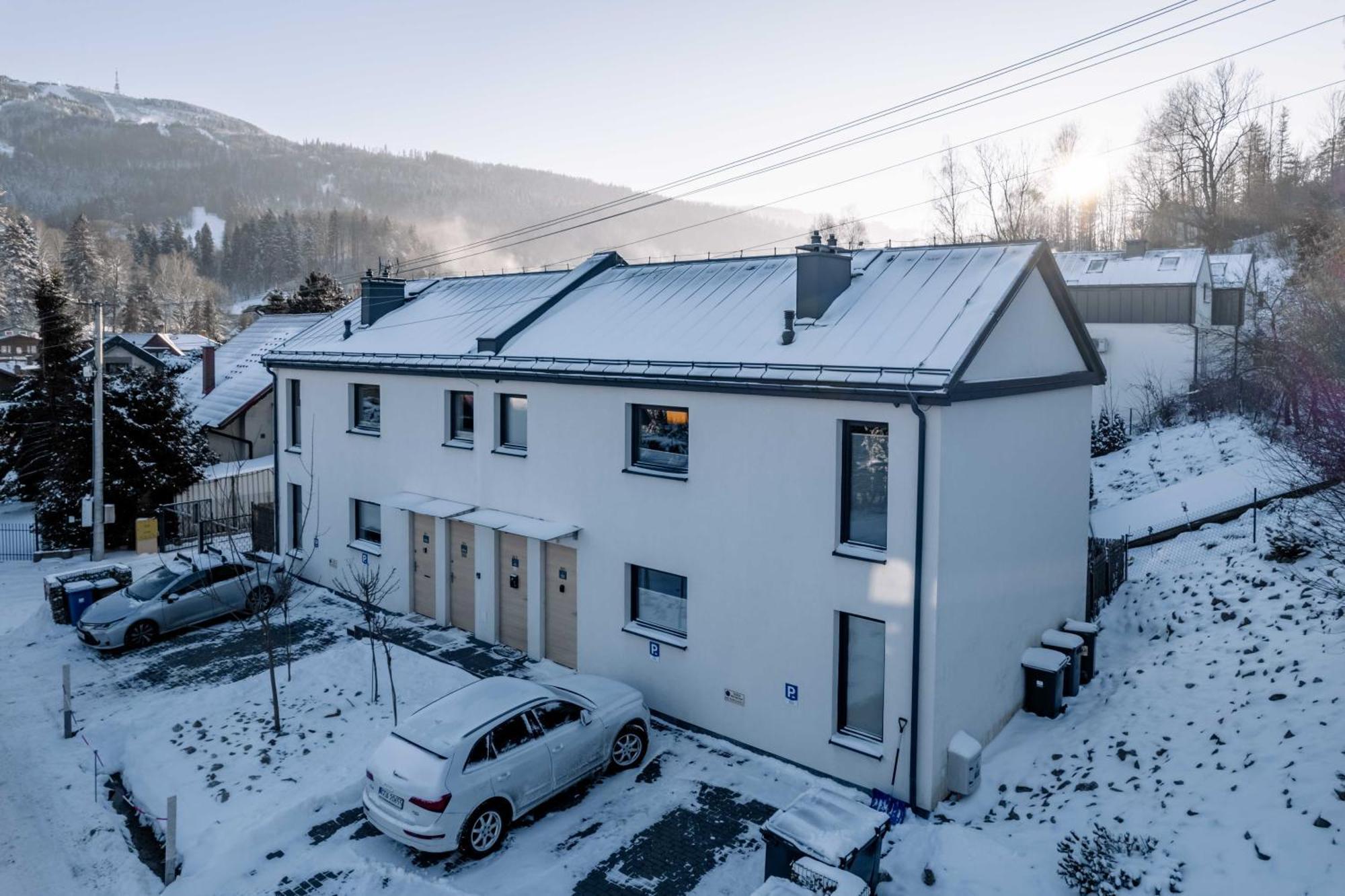 Apartament Kasztanowy Blisko Centrum - Dream Apart Щирк Экстерьер фото