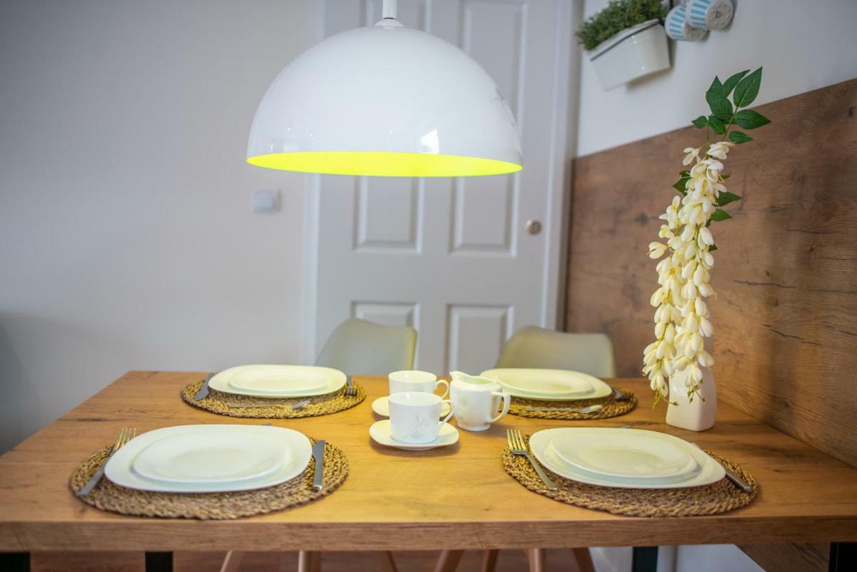 Apartament Kasztanowy Blisko Centrum - Dream Apart Щирк Экстерьер фото